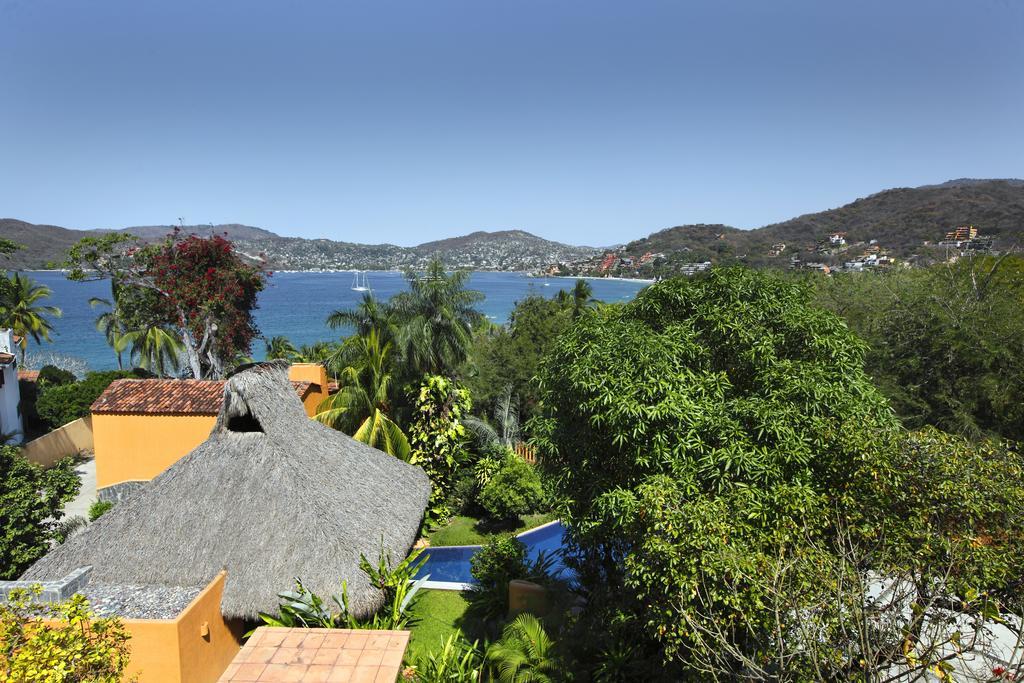 Hotel Casa Don Francisco Ixtapa  Exteriör bild