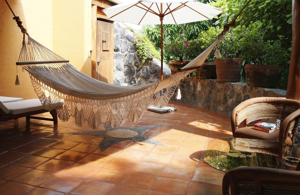 Hotel Casa Don Francisco Ixtapa  Exteriör bild