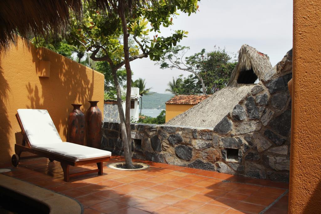 Hotel Casa Don Francisco Ixtapa  Exteriör bild