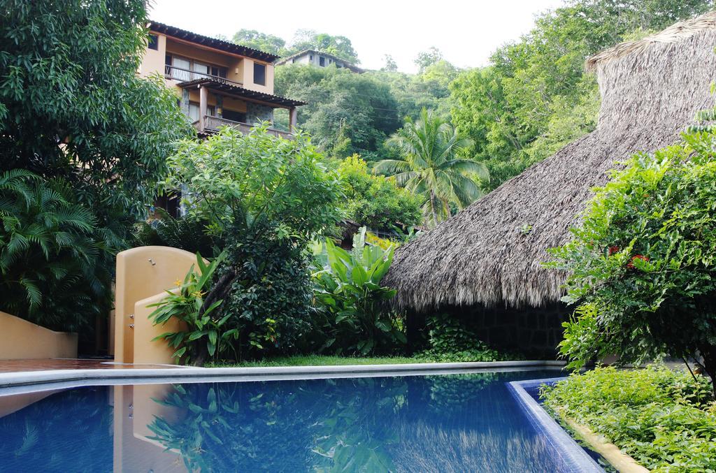 Hotel Casa Don Francisco Ixtapa  Exteriör bild